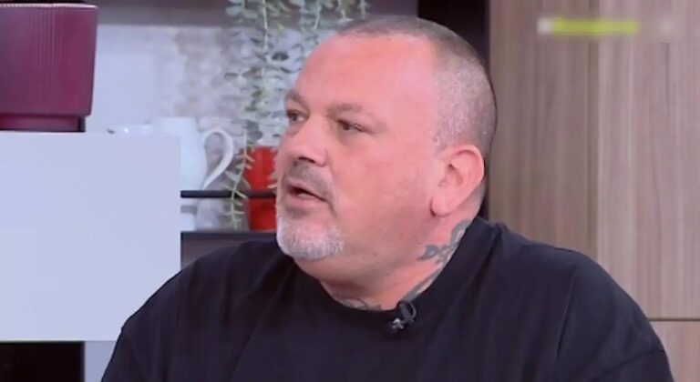 Δημήτρης Σκαρμούτσος: «Στην Αμερική έχω μπει σε ένα σπίτι με το αμάξι, γιατί θεωρούσα ότι το συγκεκριμένο πρόσωπο με απατούσε»