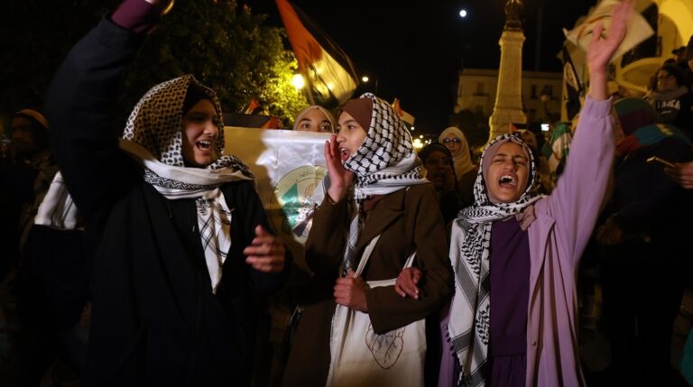 Τι περιλαμβάνει η συμφωνία Ισραήλ Χαμάς για την εκεχειρία στη Γάζα – Πως θα γίνει η ανταλλαγή κρατουμένων; – Δείτε τα έγγραφα