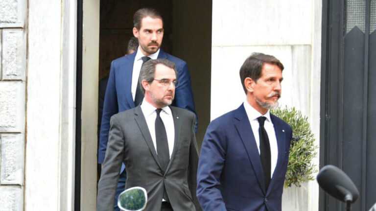 Νομικό μπλόκο στο νέο επίθετο της πρώην βασιλικής οικογένειας