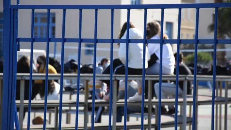 Ιωάννινα: Γονέας δέχθηκε βίαιη επίθεση από άλλον γονέα μπροστά σε μαθητές και εκπαιδευτικούς.