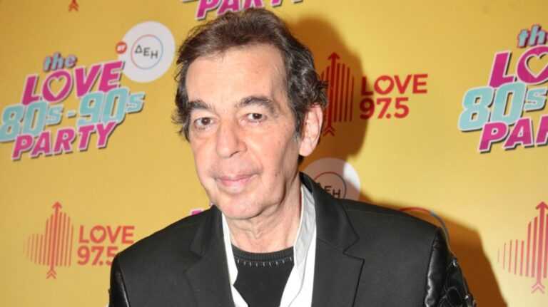 Ο Κώστας Χαριτοδιπλωμένος θυμάται: «Όταν τελείωναν τα αυτόγραφα έπεφτε ξύλο»