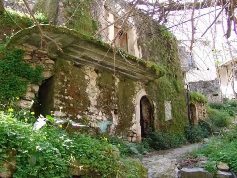 Δύσκολη πλέον η αναγέννηση της έρημης ορεινής υπαίθρου! – Έφυγαν όλοι οι νέοι, έμειναν μόνο λίγοι ηλικιωμένοι..