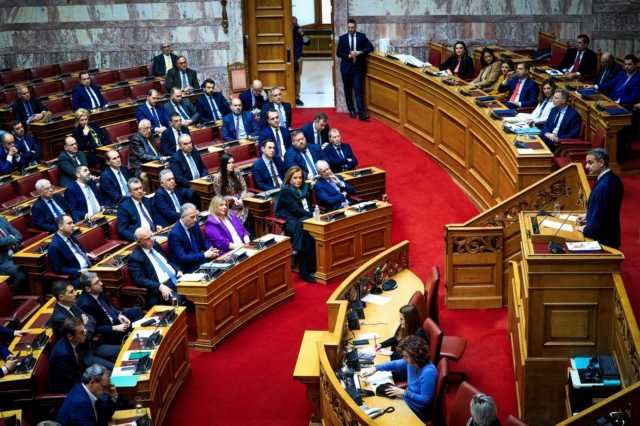 Πρόταση δυσπιστίας: Απόψε η κρίσιμη ψηφοφορία στη Βουλή