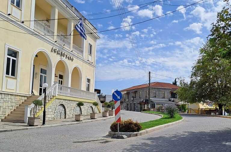 Δεκαπέντε μήνες διοίκησης και ακόμα χωρίς προϋπολογισμό ο Δήμος Νικολάου Σκουφά