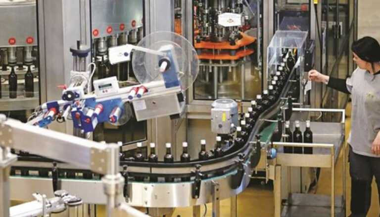 Μεταποίηση: Υψηλό ενός έτους σημείωσε στην Ελλάδα – Τι δείχνουν τα στοιχεία για την S&P Global