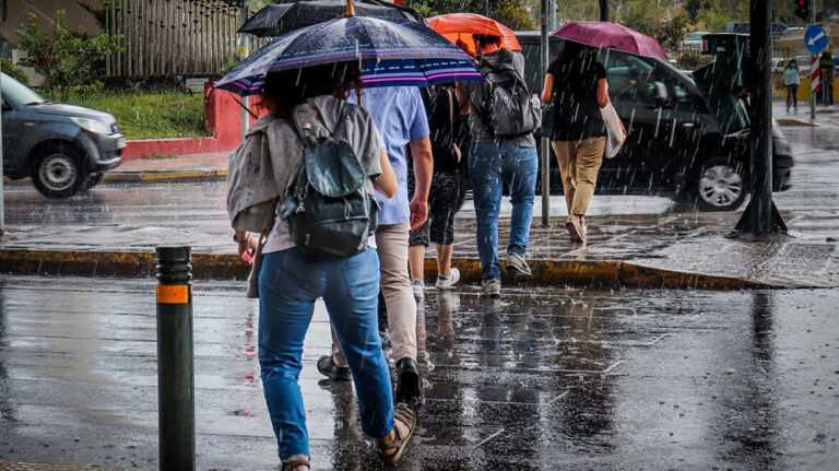 Ανατροπή στο σκηνικό του καιρού: Καταιγίδες προ των πυλών: Έντονα φαινόμενα μέχρι την Κυριακή