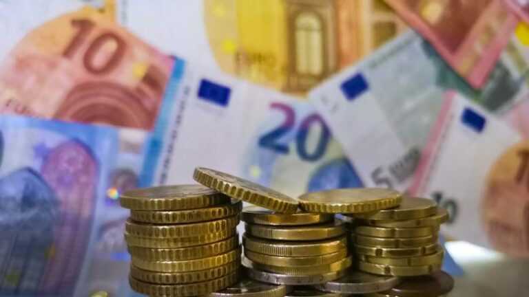 Καταγγελίες για εργοδότες που δεν πλήρωσαν το δώρο Πάσχα: Πρόστιμα και μηνύσεις σε 408 επιχειρήσεις από την Επιθεώρησης Εργασίας