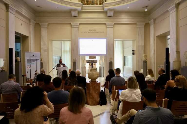 Εργασία: Οι 7 στις 10 επιχειρήσεις ψάχνουν προσωπικό – Τι γίνεται με τους μισθούς