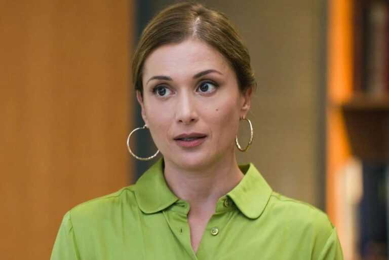 «Η ζωή μου σε δύο χώρες» – Η Δάφνη Αλεξάντερ για τη σχέση της με τον Άγγλο σύντροφό της