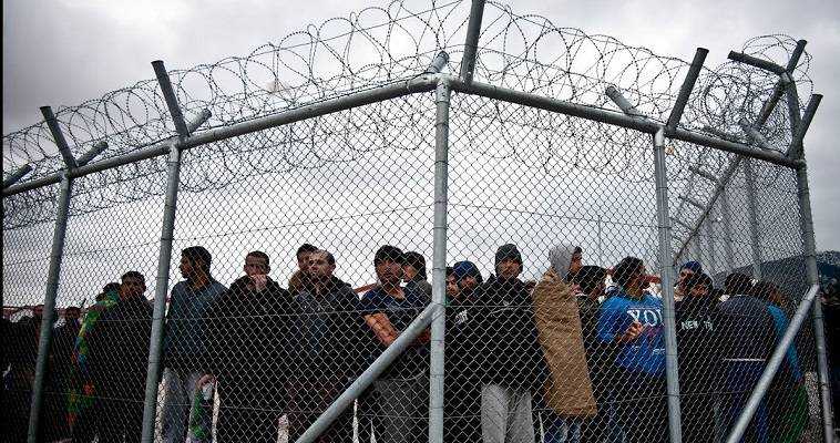 Η Human Rights Watch προειδοποιεί: Τα Βαλκάνια δεν πρέπει να γίνουν «αποθήκη μεταναστών» – Το Κοσσυφοπέδιο προσφέρεται για κέντρα επιστροφής