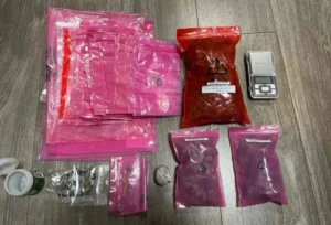 Σκηνές ταινίας στα Ιωάννινα: 28χρονος έμπορος ναρκωτικών χτύπησε περιπολικό σε καταδίωξη