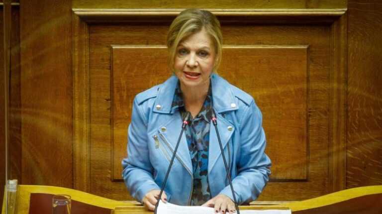 Μερόπη Τζούφη: «Η Ήπειρος δεν είναι ιδιοκτησία κανενός!» – Σφοδρή επίθεση σε Καχριμάνη και κυβέρνηση