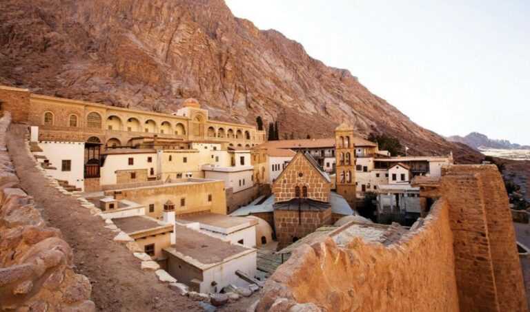 Η UNESCO προειδοποιεί: Κίνδυνος για την Ιερά Μονή Σινά – Τι ζητά από την Αίγυπτο