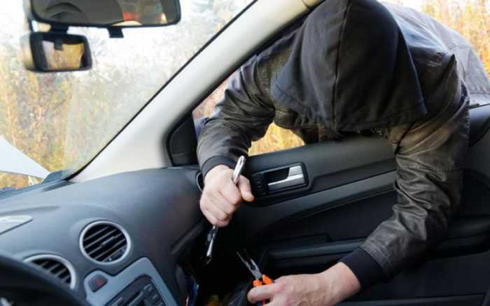 Εξιχνιάστηκαν 11 διαρρήξεις οχημάτων σε Πρέβεζα, Λευκάδα και Καβάλα