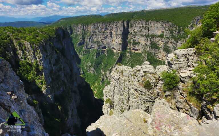Τραγική κατάληξη στην Ήπειρο: Νεκρή η 65χρονη Ολλανδή τουρίστρια – Εντοπίστηκε με drone στη χαράδρα του Βίκου
