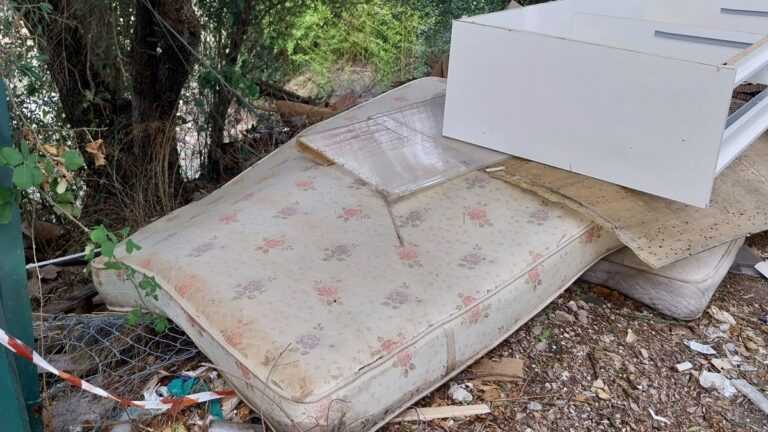 Ιωάννινα: Περιβαλλοντικός συναγερμός για τα ογκώδη στο Νεοχωρόπουλο
