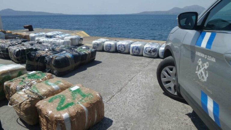 Διάσωση στη θάλασσα αποκάλυψε υπόθεση ναρκωτικών – Κατασχέθηκε μεγάλη ποσότητα κάνναβης κοντά στη Σαγιάδα