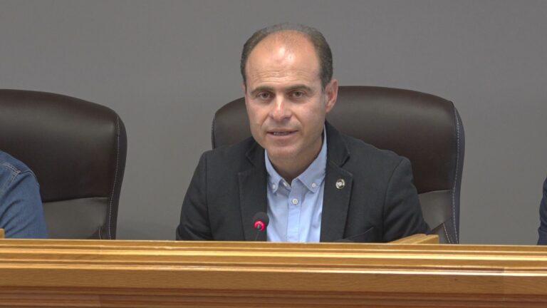 Άρτα: Πολιτική Κωλοτούμπα Σιαφάκα: Από το “Όχι στα σκουπίδια στη Βλαχέρνα” στο “Ναι σε όλα”