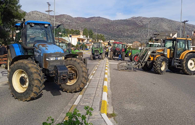 Αγρότες στον Λούρο: «Φτάνει πια» – Ζητούν άμεσες πληρωμές και απόδοση ευθυνών για το σκάνδαλο του ΟΠΕΚΕΠΕ