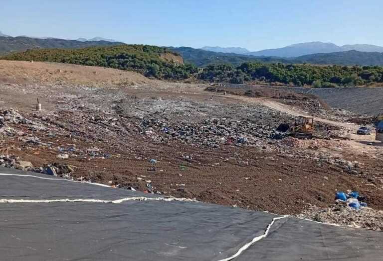 Ο ΑΣΔΑ μπλοκάρει τα ανεπεξέργαστα απορρίμματα στο ΧΥΤΑ Βλαχέρνας – Σφοδρή κριτική στον Γεωργάκο για μονομερείς ενέργειες