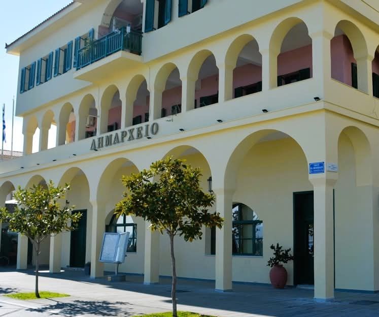 Πρέβεζα: Ο Δήμος παίρνει πίσω την αύξηση στα τέλη παρεπιδημούντων μετά τις έντονες αντιδράσεις! – Διατηρούνται στο 0,5% τα τέλη