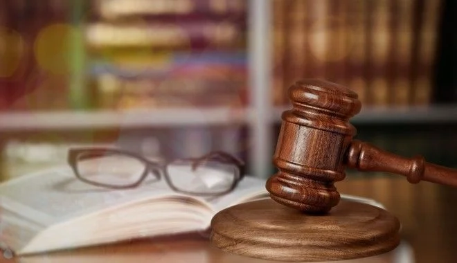 Δικαστικός Χάρτης: Σημαντική μείωση στον χρόνο έκδοσης αποφάσεων – Τα επίσημα στοιχεία του Υπουργείου Δικαιοσύνης