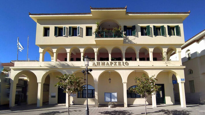 Καταγγελία-φωτιά στην Πρέβεζα: Εμπλοκή Αντιδημάρχου σε παράνομη περίφραξη κοινόχρηστου χώρου προκαλεί αντιδράσεις – Ο Δήμος σιωπά