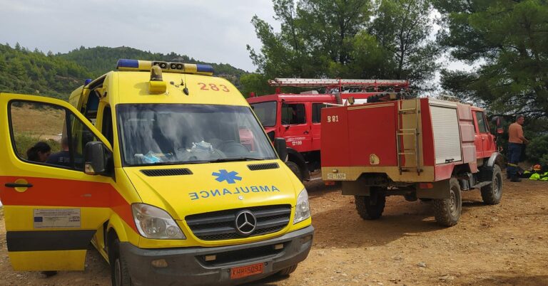 Τροχαίο ατύχημα στο Κλειστό Άρτας – Επέμβαση Πυροσβεστικής και ΕΚΑΒ