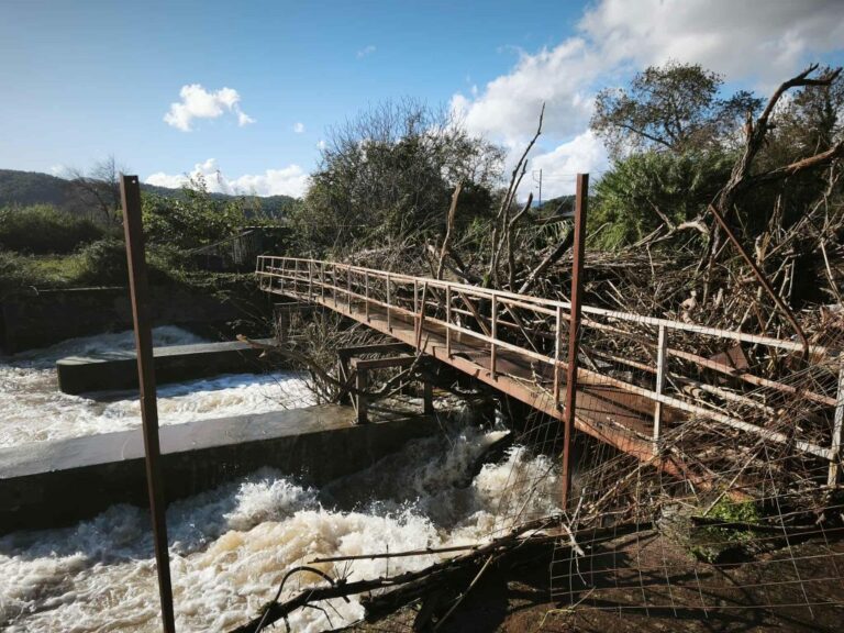Κακοκαιρία στη Φιλιππιάδα: Αγώνας για αποκατάσταση, φόβοι για νέα πλημμύρα