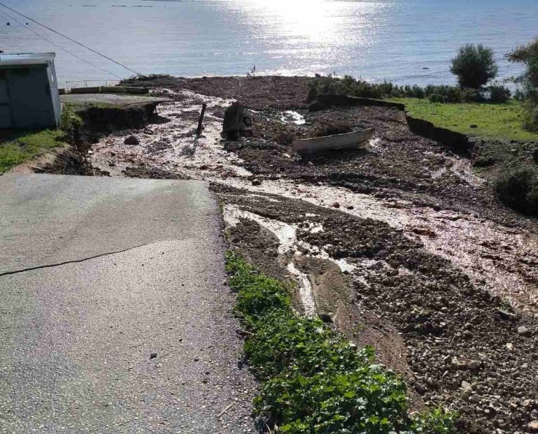 Επιχειρήσεις σε απόγνωση στη Λωρίδα Σαγιάδας – Αγώνας για την αποκατάσταση των ζημιών