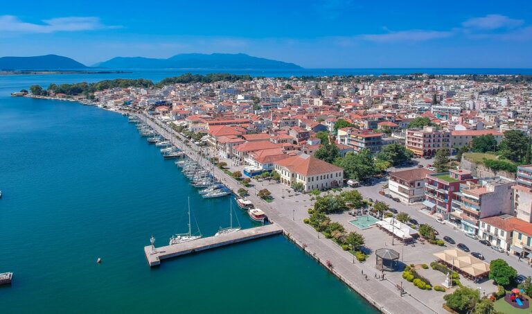 Αύξηση τελών στην Πρέβεζα για τουρισμό, εστίαση και αναψυχή – Αναλυτικά οι επιβαρύνσεις για το 2026