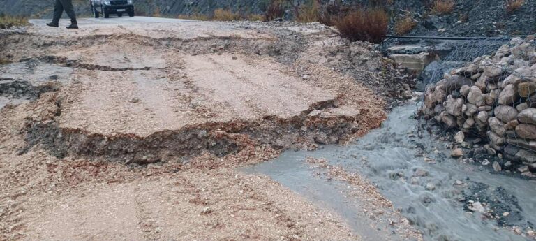 Ανοίγει ο δρόμος για Συρράκο – Συνεχίζονται οι διακοπές σε Δροσοχώρι και Ζωτικό