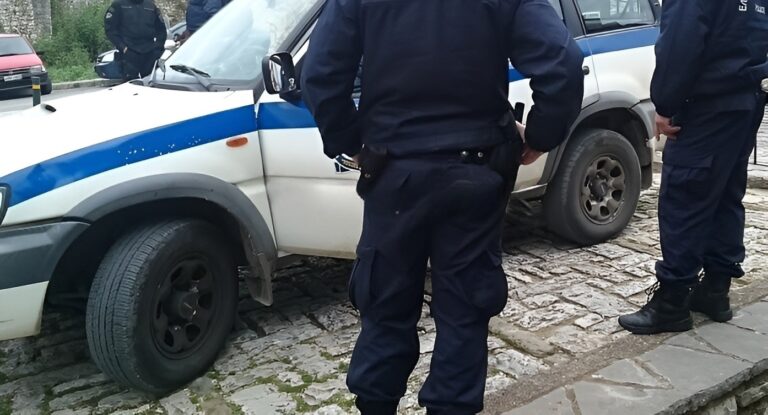 Ληστεία-σοκ στην Πάργα: Πέντε ένοπλοι άρπαξαν κοσμήματα σε χρυσοχοείο και διέφυγαν με κλεμμένο όχημα