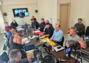 Πολιτική θύελλα στον ΦΟΔΣΑ Ηπείρου – Σκληρές ατάκες και αιχμές στη συνεδρίαση του Συνδέσμου κατά του Νίκου Γεωργάκου