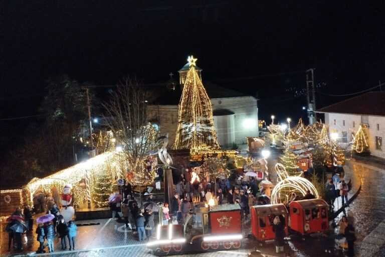 Βόρεια Τζουμέρκα: Η πλατεία Πραμάντων μεταμορφώνεται σε παραμυθένιο θεματικό πάρκο