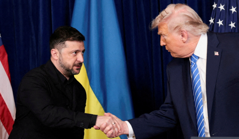 Ολοκληρώθηκε η συνάντηση Τραμπ – Ζελένσκι στο Νταβός σε λιγότερο από μία ώρα: «Μένει να δούμε τι θα πει ο Πούτιν» για τη συμφωνία