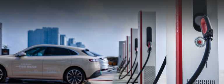 Παραμυθιά Θεσπρωτίας: Εγκαινιάζεται ο πρώτος ενεργειακά αυτόνομος σταθμός υπερ-ταχείας φόρτισης