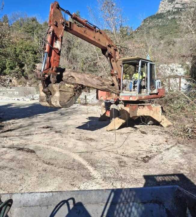 Άνοιξε η γέφυρα Κήπων – Φραγκάδων: Υποχώρησαν τα νερά του ποταμού