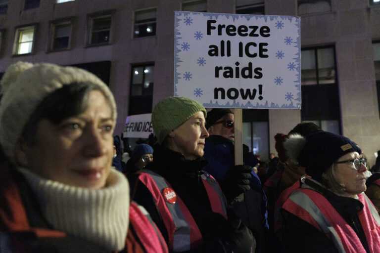 Ξεσηκωμός κατά της ICE στις ΗΠΑ: Κάλεσμα για πανεθνικές διαδηλώσεις – Συμμετέχουν 46 πολιτείες