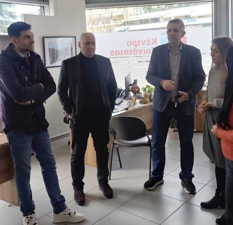 Στα νέα γραφεία του Κέντρου Κοινότητας οι δημοτικοί σύμβουλοι της «Αρτινών Συνεργασία» – Από την ένταξη του 2017 στη σημερινή διεύρυνση