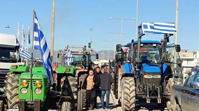 Ηγουμενίτσα: 48ωρο «λουκέτο» στο λιμάνι από τους αγρότες της Θεσπρωτίας
