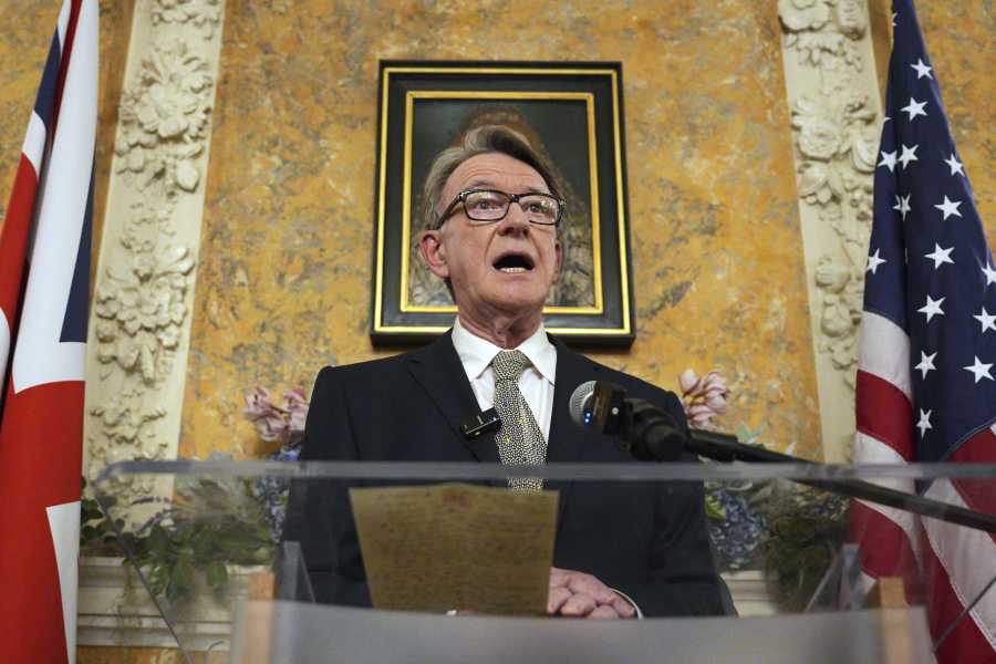 Βρετανία: Συνελήφθη ο πρώην πρεσβευτής Πίτερ Μάντελσον - Εμπλέκεται στο σκάνδαλο Έπσταϊν