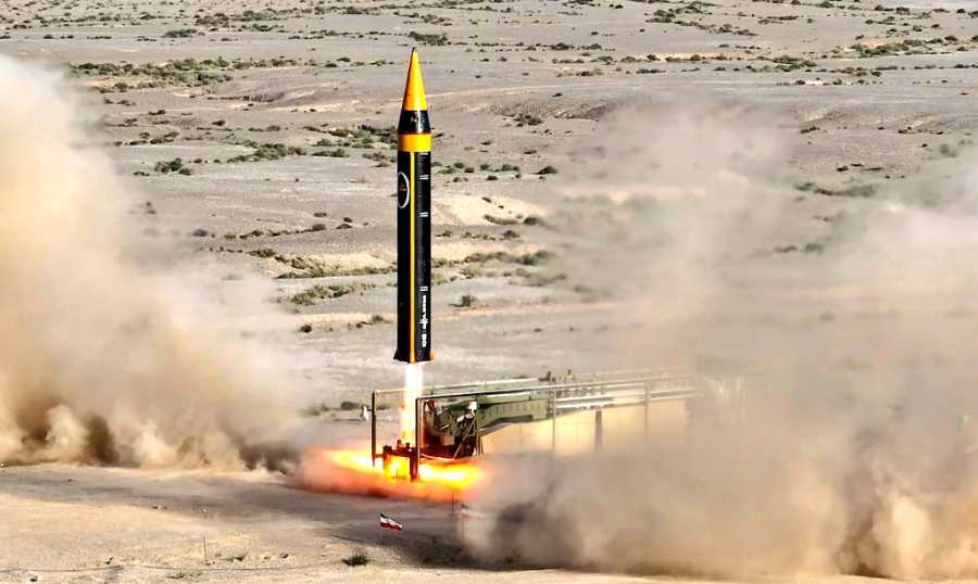 Το Ιράν ανέπτυξε βαλλιστικό πρόγραμμα με πυραύλους εμβέλειας 2.000χλμ