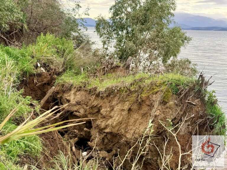 Εικόνες καταστροφής στον Αμβρακικό: Η θάλασσα κερδίζει τη μάχη με τη στεριά – Συναγερμός για τη διάβρωση