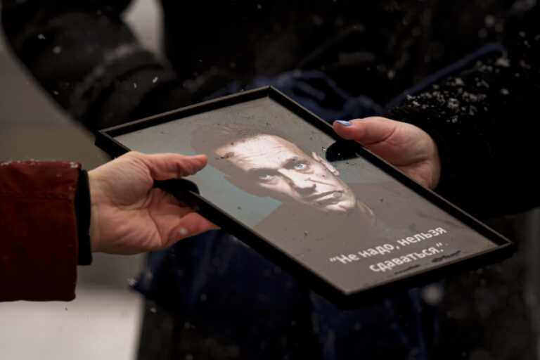 Δολοφονία Ναβάλνι με δηλητήριο βατράχου: 200 ​​φορές ισχυρότερο από τη μορφίνη, προκαλεί παράλυση, ασφυξία και επώδυνο θάνατο