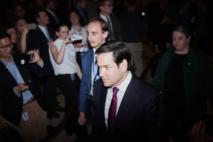 Τύμπανα πολέμου στις ΗΠΑ: To μπρίφινγκ του Ρούμπιο τρομάζει τους Δημοκρατικούς, «αυτό είναι σοβαρό, να ενημερώσει τους Αμερικανούς»