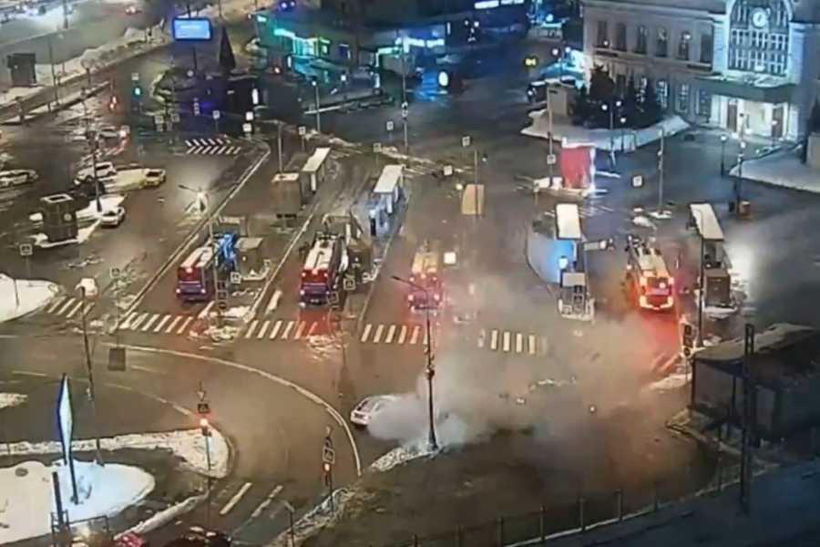 Ρωσία: Η στιγμή της έκρηξης στη Μόσχα - Νεκρός αστυνομικός (Βίντεο)