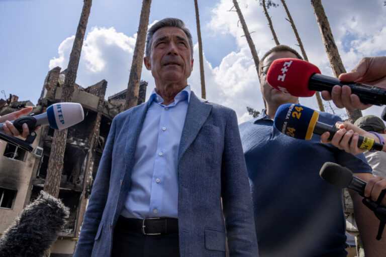 Πρώην επικεφαλής του ΝΑΤΟ λέει ότι «ο Πούτιν δεν θέλει ειρήνη»