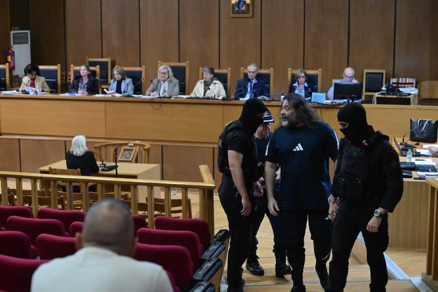 Παράταση στην καταδίκη της ΧΑ: Καμία απόφαση την Παρασκευή 27/2 - Το μήνυμα της έδρας του δικαστηρίου