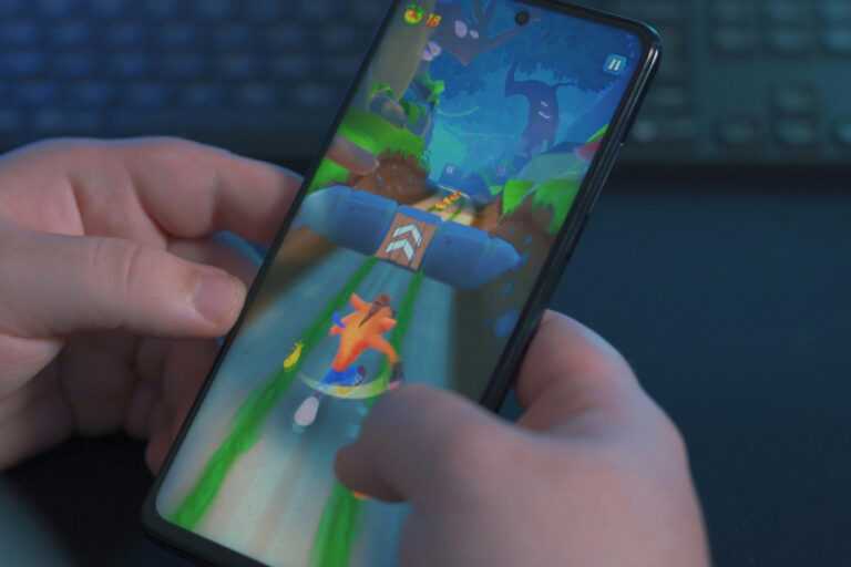 Τους απαγόρευσαν να παίζουν παιχνίδι στο κινητό και πήδηξαν από τον 9ο όροφο – Νεκρές οι 3 αδελφές